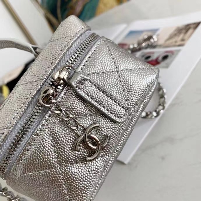 chanel small vanity with chain AP2194 Silver