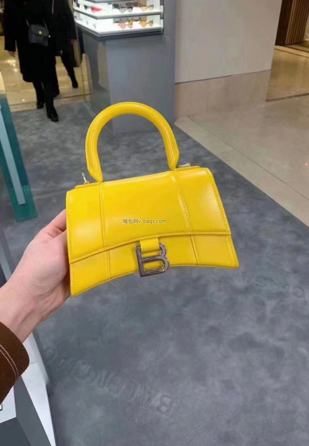 Balenciaga Hourglass XS Top Handle Bag shiny box calfskin 28331 yellow