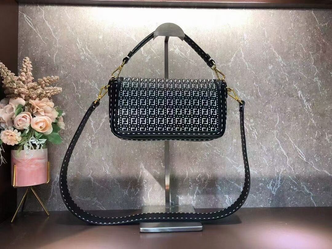 FENDI BAGUETTE Bag F1520 black