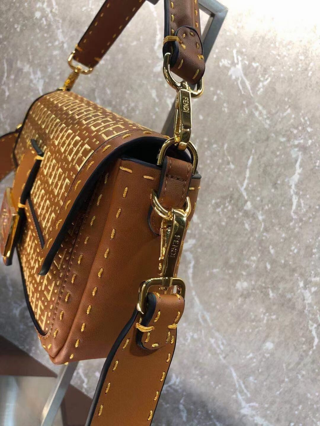 FENDI BAGUETTE Bag F1520 brown