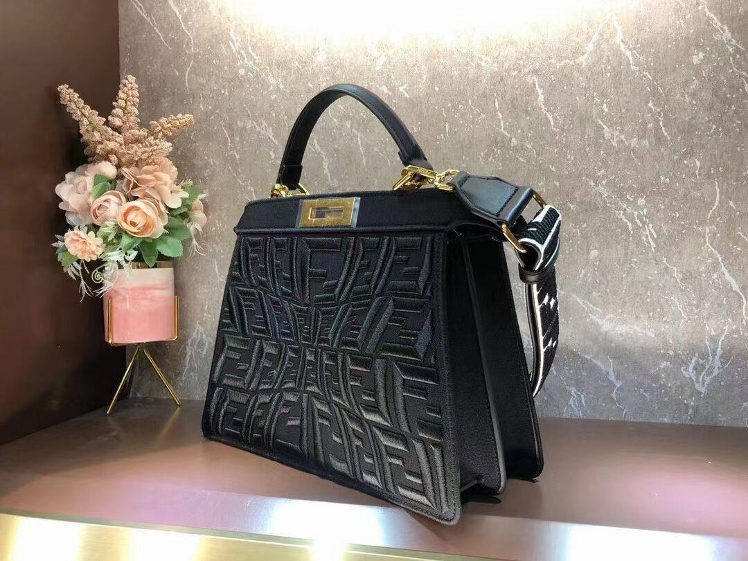 FENDI PEEKABOO ICONIC ESSENTIALLY leather bag F1516 black 