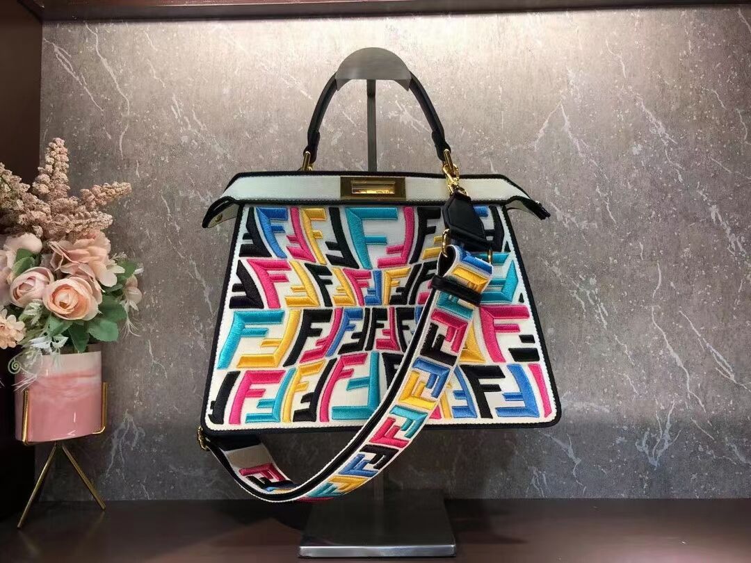 FENDI PEEKABOO ICONIC ESSENTIALLY leather bag F1516 colour 