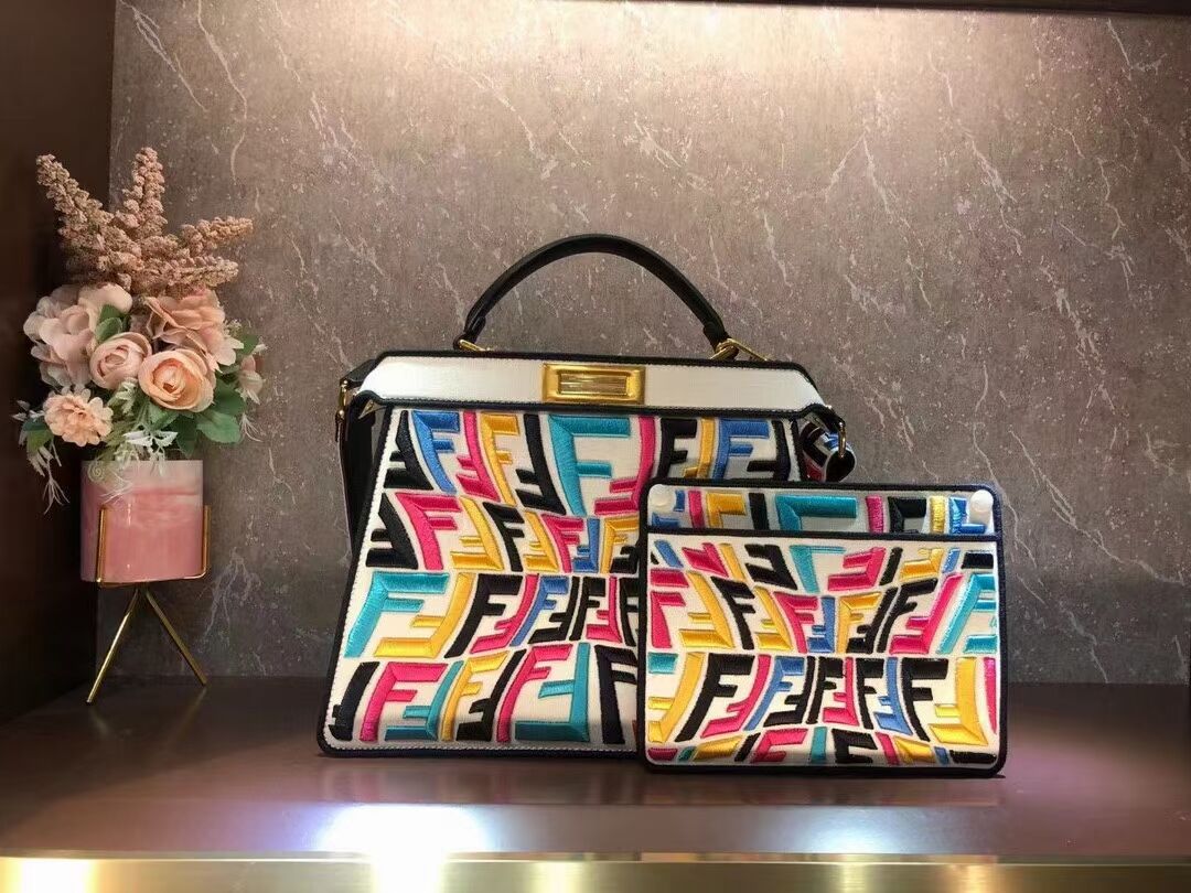 FENDI PEEKABOO ICONIC ESSENTIALLY leather bag F1516 colour 