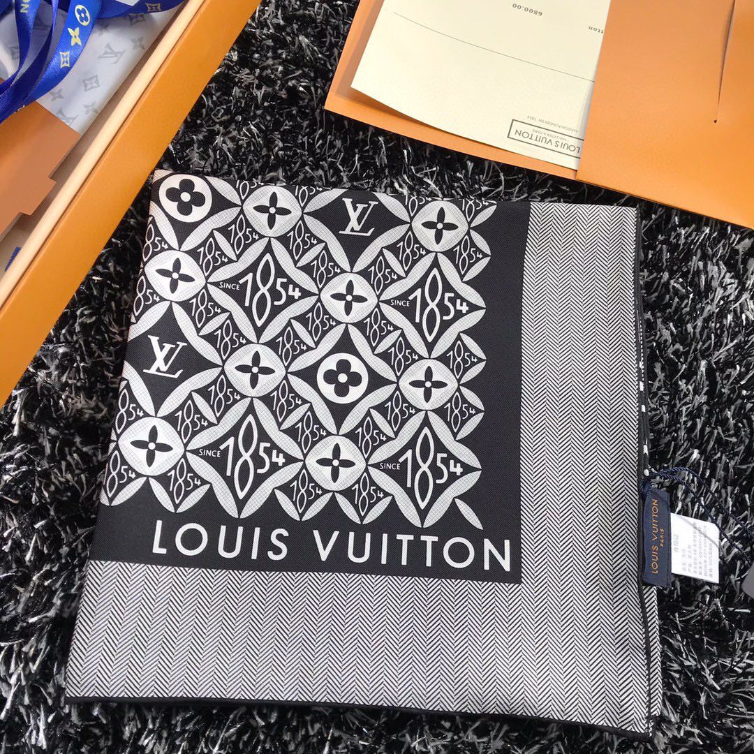 Louis Vuitton Silk Scarf M76781 Black