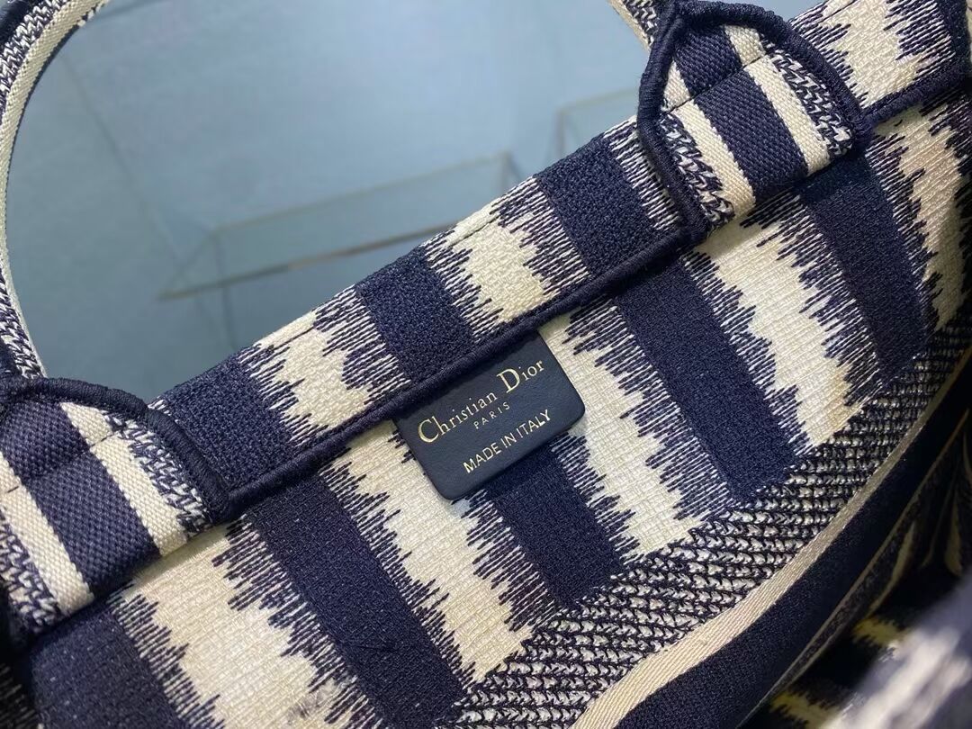 DIOR BOOK TOTE Blue D-Stripes Embroidery M1287Z