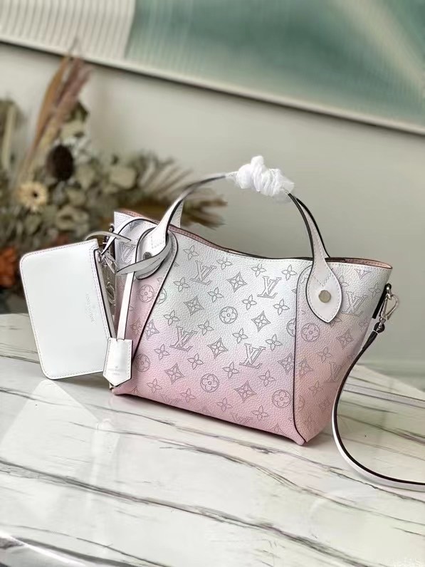 Louis Vuitton HINA PM M57858 Gradient Pink