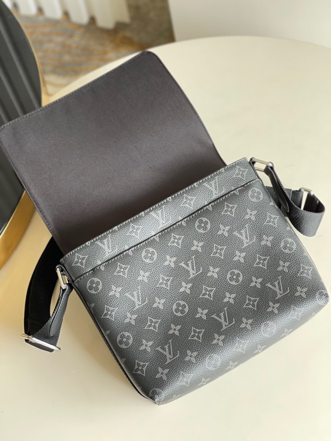 Louis Vuitton DISTRICT PM M45272 black