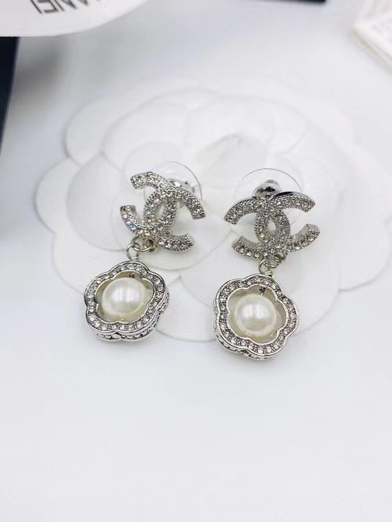 Chanel Earrings CE6437