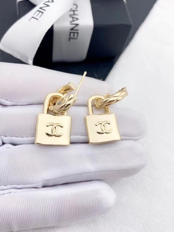 Chanel Earrings CE6463