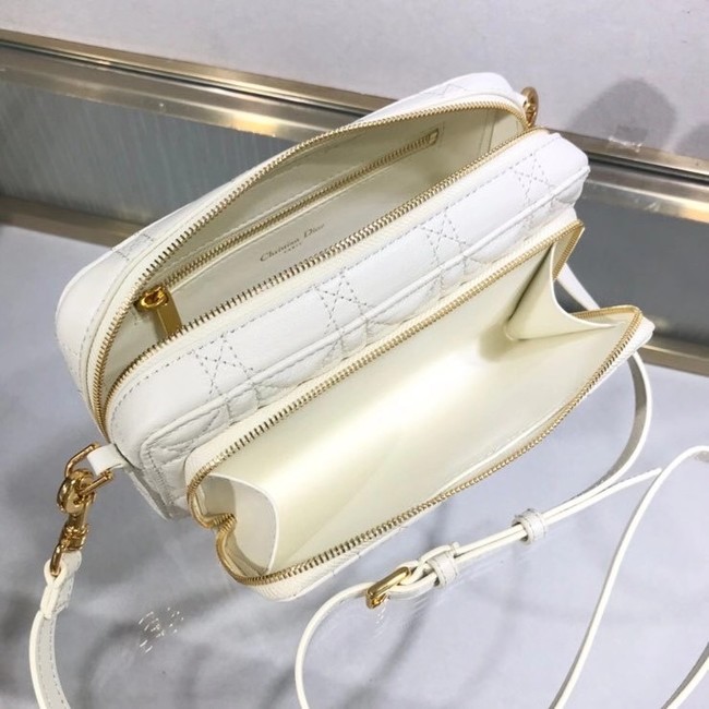 DIOR CARO DOUBLE POUCH Supple Cannage Calfskin S5037U white