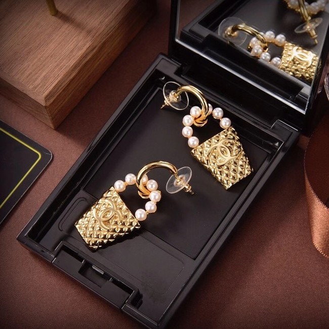 Chanel Earrings CE6546