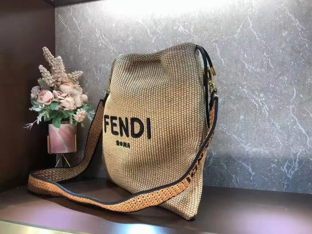 FENDI PACK SMALL POUCH Braided straw Large-bag F1529 apricot