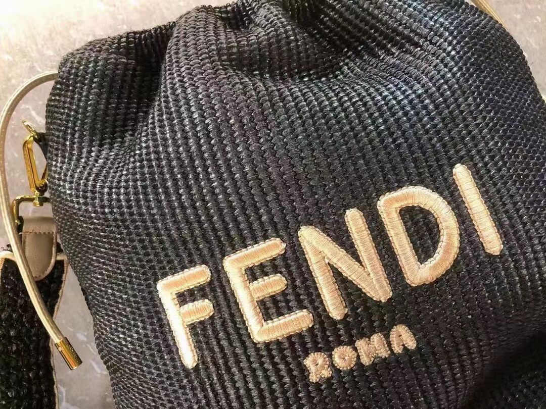 FENDI PACK SMALL POUCH Braided straw Large-bag F1529 black