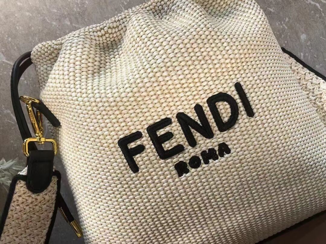 FENDI PACK SMALL POUCH Braided straw small-bag F1529 beige