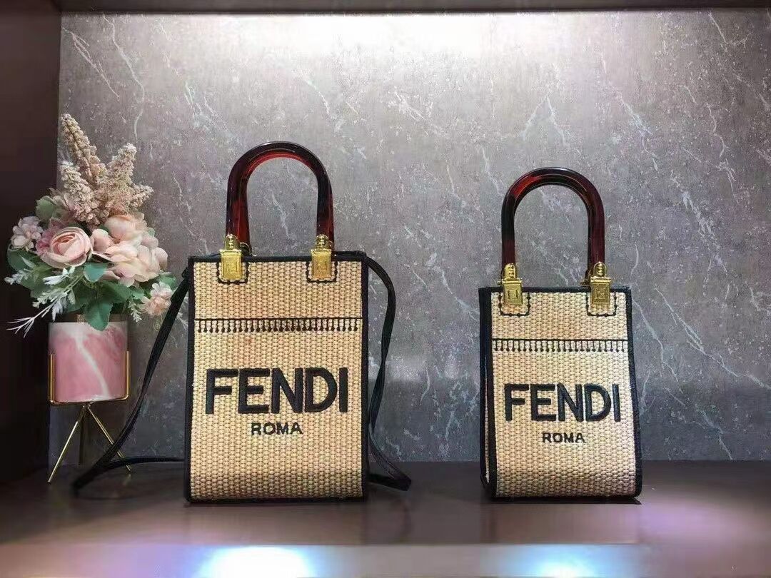 FENDI SUNSHINE SHOPPER Braided straw medium-bag F1620 apricot