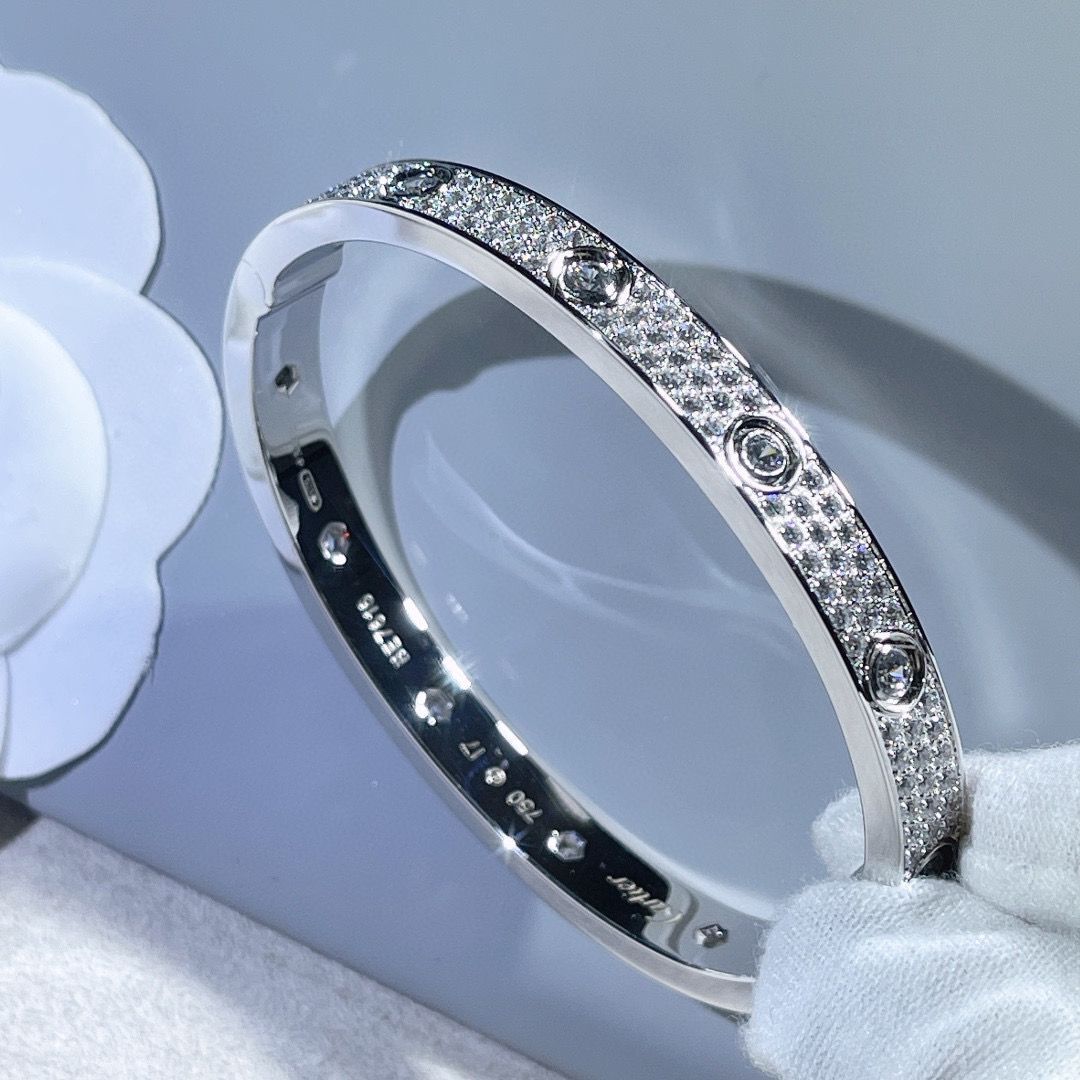 Cartier Bracelet CB5733 Silver