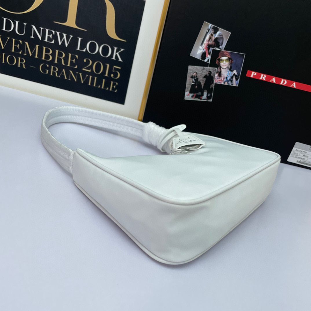 Prada Re-Edition 2000 nylon mini-bag 1NE515 White