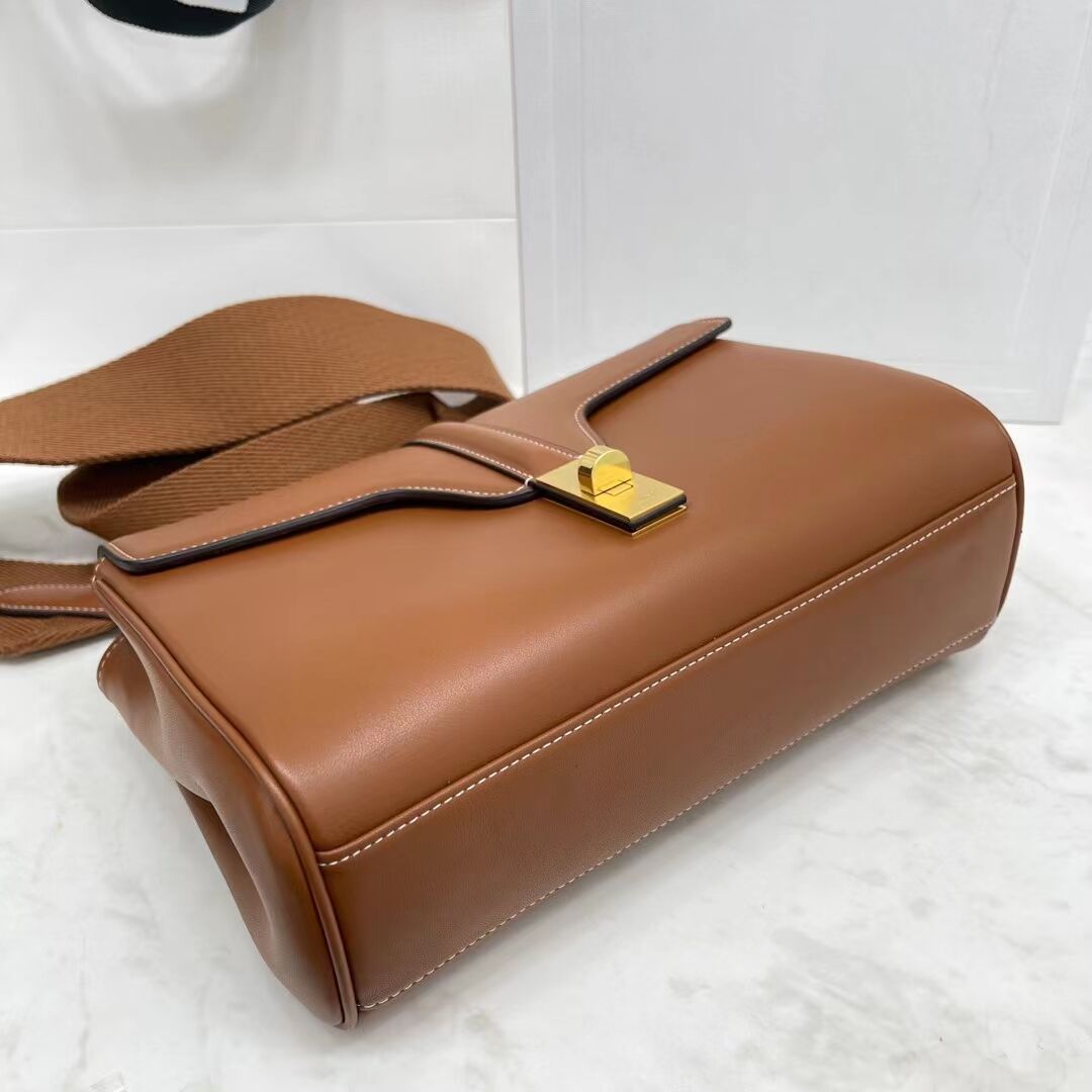 Celine TEEN SOFT 16 IN SMOOTH CALFSKIN 196853 TAN