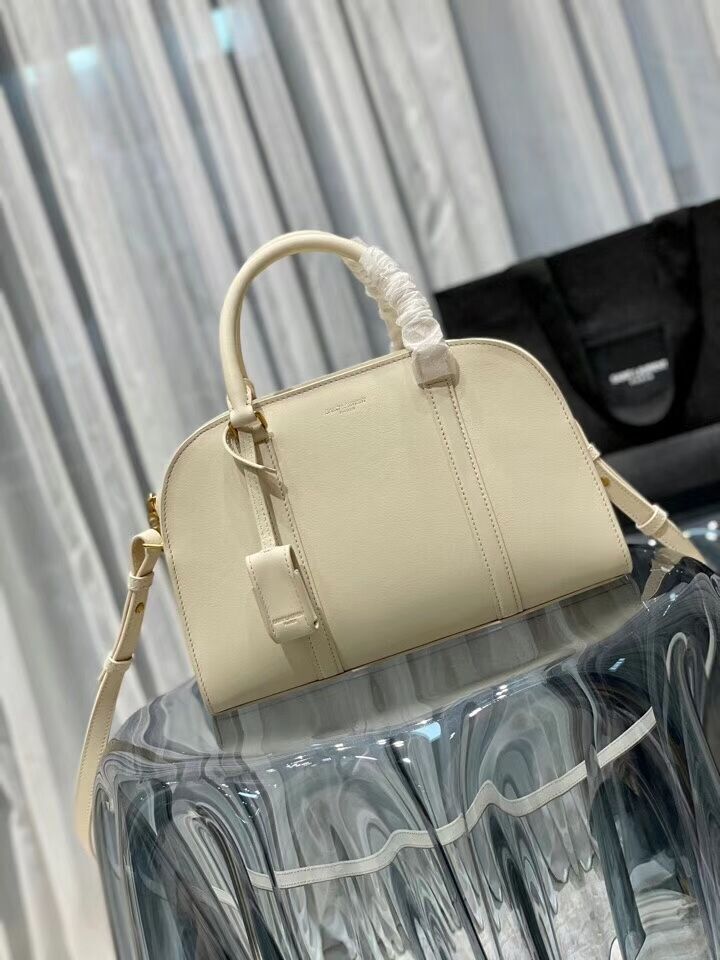 YSL CASSANDRA MEDIUM TOP HANDLE BAG IN GRAIN DE POUDRE EMBOSSED LEATHER Y305454 cream