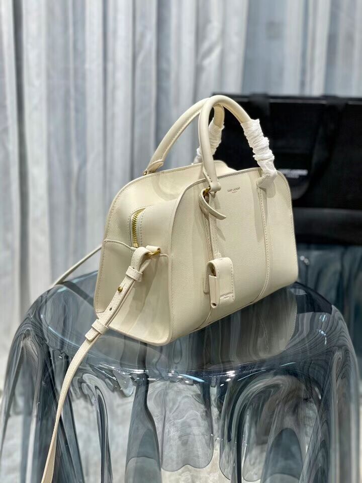 YSL CASSANDRA MEDIUM TOP HANDLE BAG IN GRAIN DE POUDRE EMBOSSED LEATHER Y305454 cream