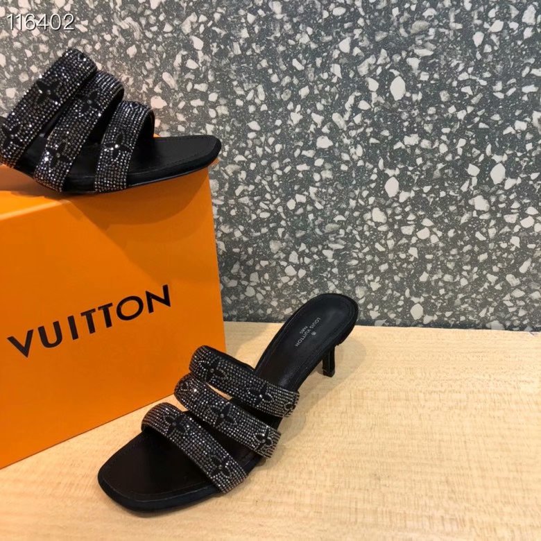 Louis Vuitton Shoes LV1121LS-3