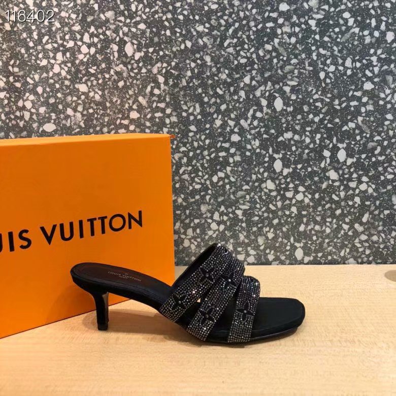 Louis Vuitton Shoes LV1121LS-3