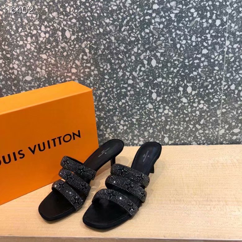 Louis Vuitton Shoes LV1121LS-3