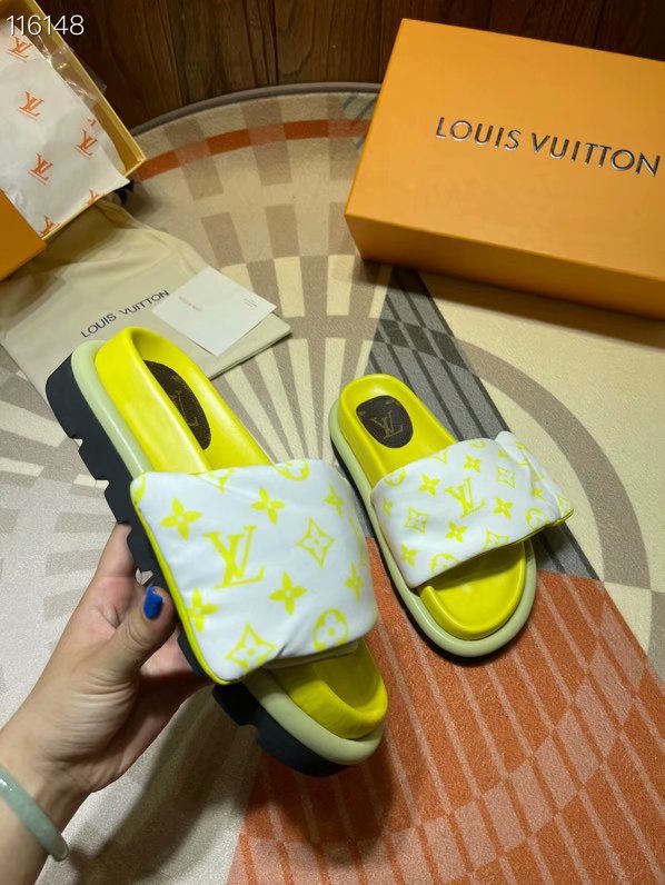 Louis Vuitton Shoes LV1122KK-4