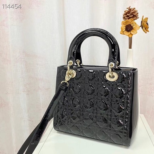 MEDIUM LADY DIOR BAG Black Patent Cannage Calfskin M0565OW