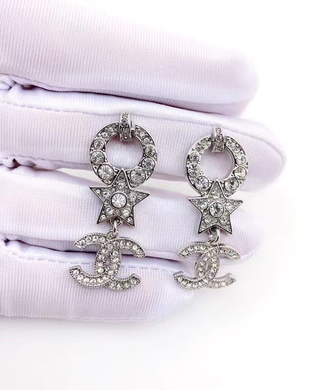 Chanel Earrings CE6647