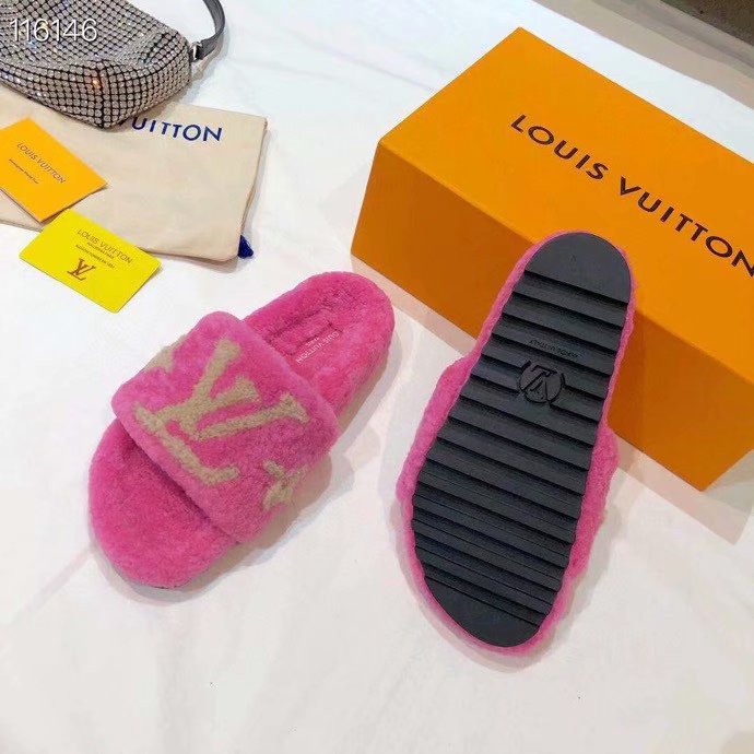 Louis Vuitton Shoes LV1123KK-1