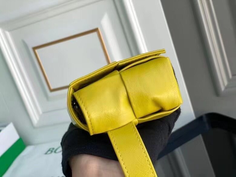 Bottega Veneta Belt Bag 666872 Yellow