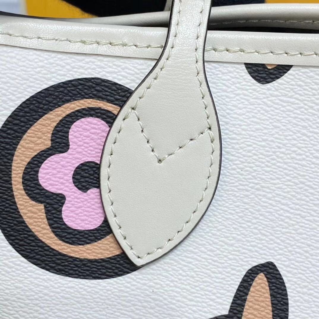 Louis Vuitton Monogram Canvas Neverfull MM M45818 White