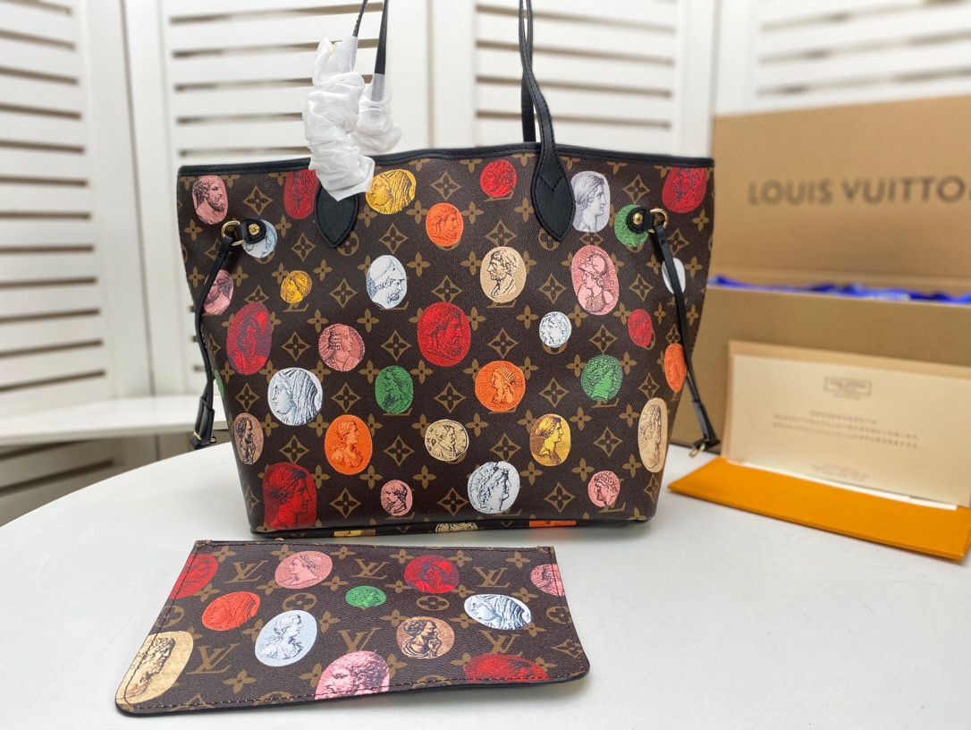 Louis Vuitton Neverfull Monogram MM M45923 Coin 