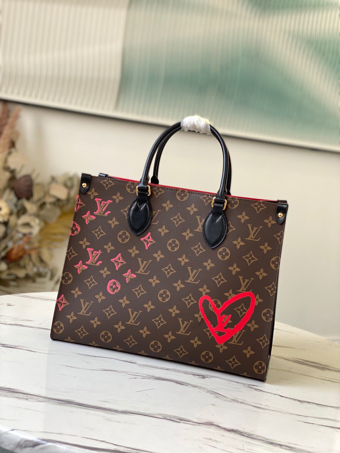 Louis Vuitton ONTHEGO Monogram MM M45888 Love 