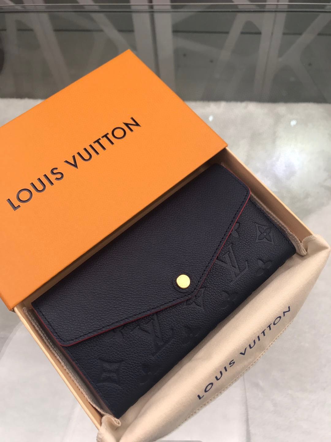 Louis Vuitton ZOE WALLET M80788 Black