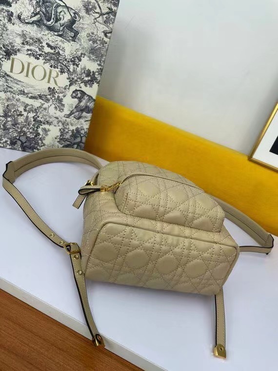 SMALL DIOR BACKPACK Cannage Lambskin M9222U Beige