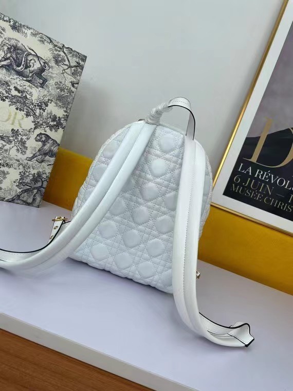 SMALL DIOR BACKPACK Cannage Lambskin M9222U WHITE