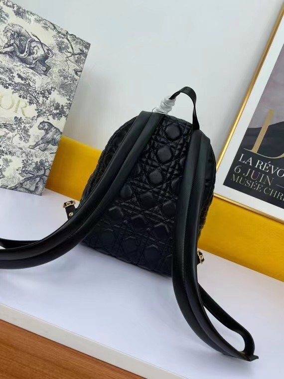 SMALL DIOR BACKPACK Cannage Lambskin M9222U black