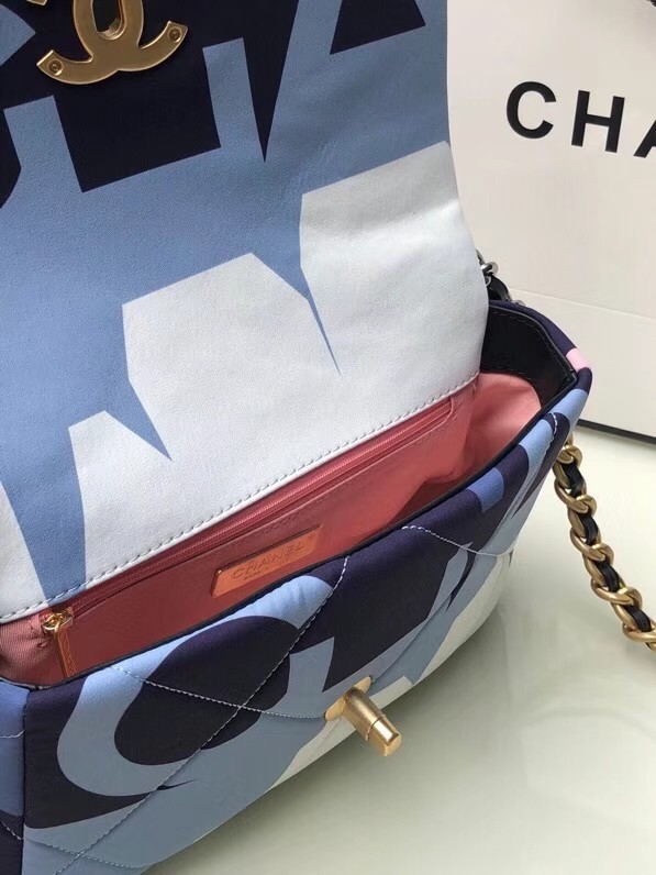 Chanel 19 flap bag AS1160 blue