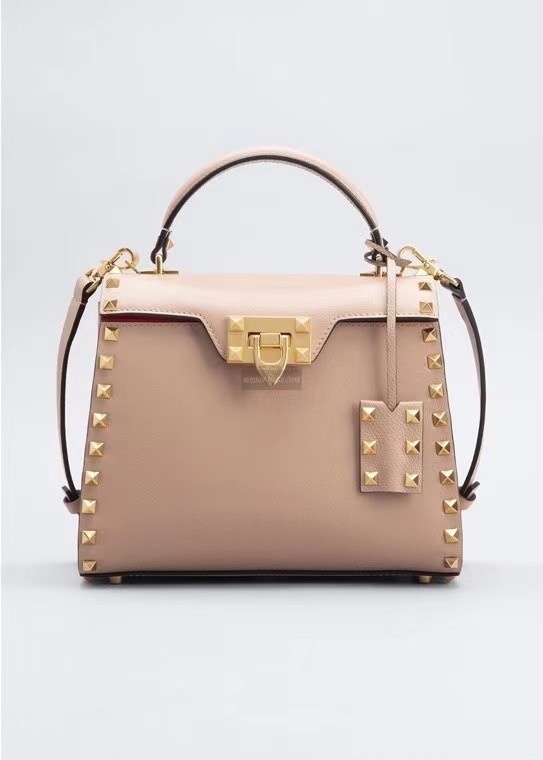 VALENTINO GARAVANI Rockstud Alcove Small grain calf leather handbag 2B0J71 pink