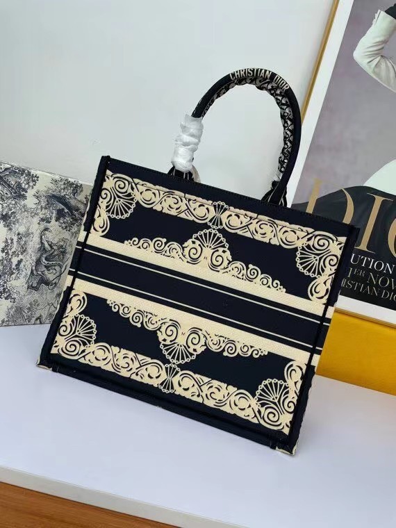 DIOR BOOK TOTE Multicolor Embroidery M1297ZR-14