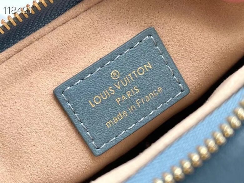 Louis Vuitton POCHETTE TROCA M59048 sky blue