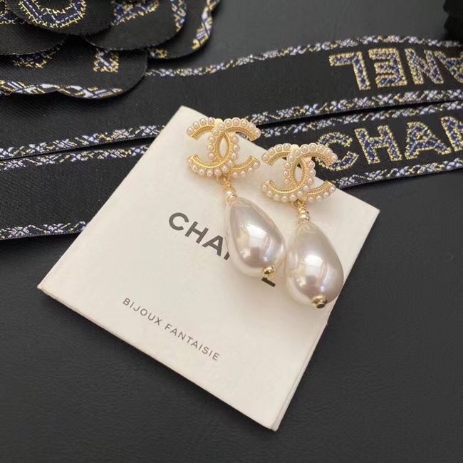 Chanel Earrings CE6806