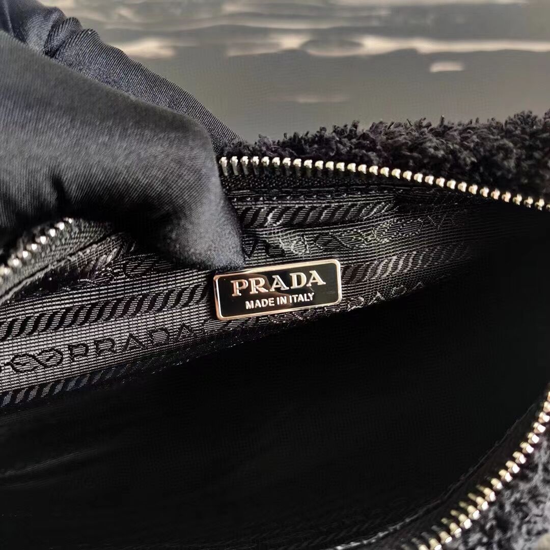 Prada Re-Edition 2000 terry mini-bag 1NE515 black