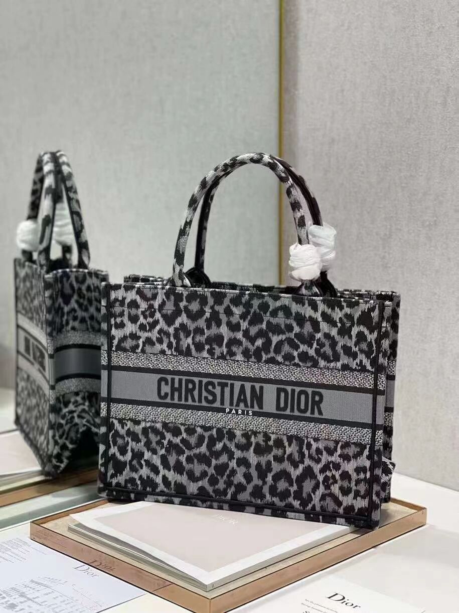 DIOR BOOK TOTE Embroidery M1296ZR Black leopard print