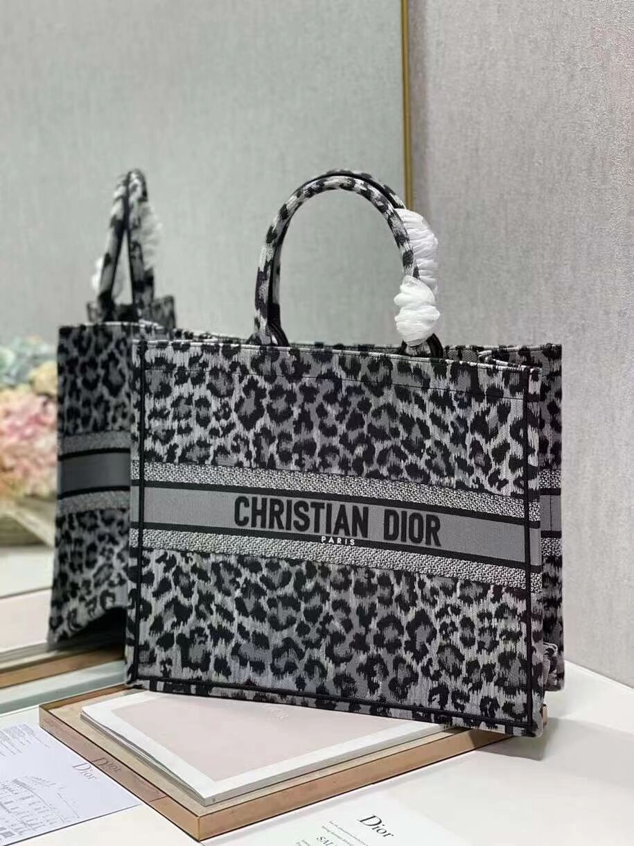 DIOR BOOK TOTE Embroidery M1297ZR-20 Black leopard print