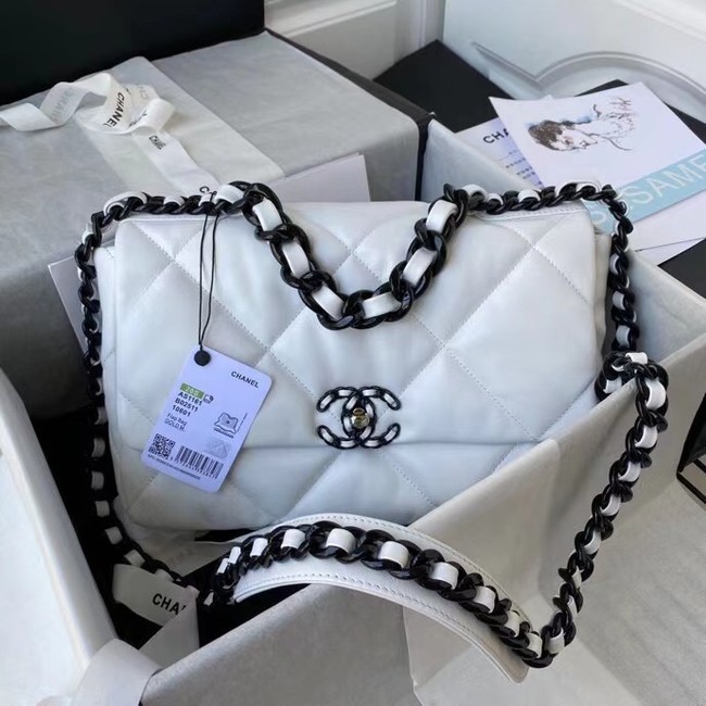 CHANEL Lambskin 19 Flap Bag AS1160 AS1161 black&white