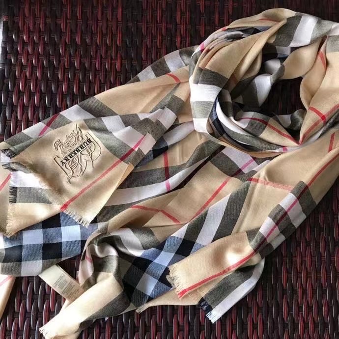 Burberry scarf Wool&Cashmere 33677