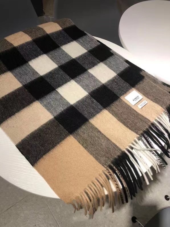 Burberry  scarf Wool&Cashmere 33681